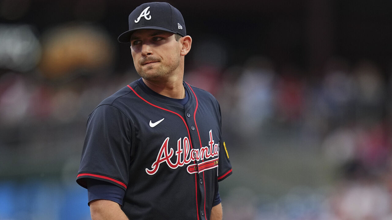 PHILADELPHIA, PENNSYLVANIA - MAY 27: Austin Riley #27 of the Atlanta Braves looks on against the Philadelphia Phillies at Citizens Bank Park on May 27, 2025 in Philadelphia, Pennsylvania. The Phillies defeated the Braves 2-0.