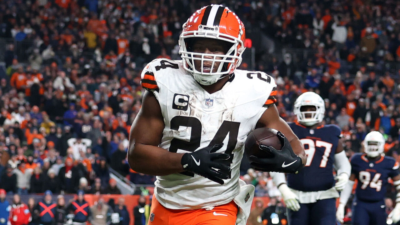 DENVER, COLORADO - DECEMBER 02: Nick Chubb #24 of the Cleveland Browns scores a 5 yard touchdown against the Denver Broncos during the fourth quarter in the game at Empower Field At Mile High on December 02, 2024 in Denver, Colorado.