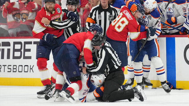 SUNRISE, FL - JUNE 09: fights break out all over the ice in the third period during game three of the Stanley Cup Finals between the Edmonton Oilers and the Florida Panthers on June 9, 2025 at Amerant Bank Arena, FL.