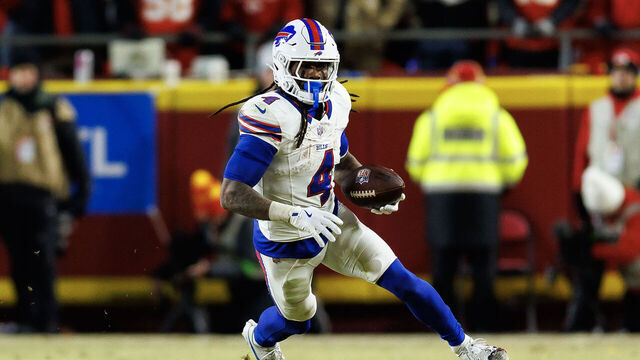 KANSAS CITY, MISSOURI - JANUARY 26: Running back James Cook #4 of the Buffalo Bills carries the ball during the second half of the AFC Championship football game against the Kansas City Chiefs, at GEHA Field at Arrowhead Stadium on January 26, 2025 in Kansas City, Missouri.