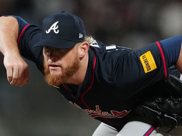 SAN FRANCISCO, CALIFORNIA - JUNE 6: Craig Kimbrel #46 of the Atlanta Braves pitches during the game at Oracle Park on June 6, 2025 in San Francisco, California.