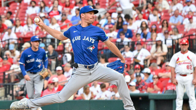 ST. LOUIS, MO - JUNE 10: Chris Bassitt #40 of the Toronto Blue Jays pitches during the game between the Toronto Blue Jays and the St. Louis Cardinals at Busch Stadium on Tuesday, June 10, 2025 in St. Louis, Missouri.