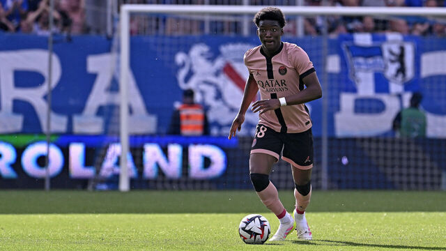 STRASBOURG, FRANCE - MAY 03: Axel Tape of Paris Saint-Germain runs with the ball during the Ligue 1 match between RC Strasbourg Alsace and Paris Saint-Germain FC at Stade De La Meinau on May 03, 2025 in Strasbourg, France.