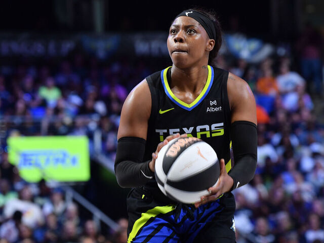 ARLINGTON, TX - JUNE 8: Arike Ogunbowale #24 of the Dallas Wings free throw during the game against the Minnesota Lynx during the WNBA Commissioners Cup game on June 8, 2025 at the College Park Center in Arlington, TX. Mandatory Copyright Notice: Copyright 2025 NBAE