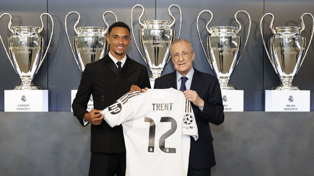 MADRID, SPAIN - JUNE 12: (EXCLUSIVE COVERAGE) Trent Alexander-Arnold poses with president of Real Madrid Florentino Pérez as the Englishman is unveiled as a Real Madrid player at Valdebebas training ground on June 12, 2025 in Madrid, Spain.