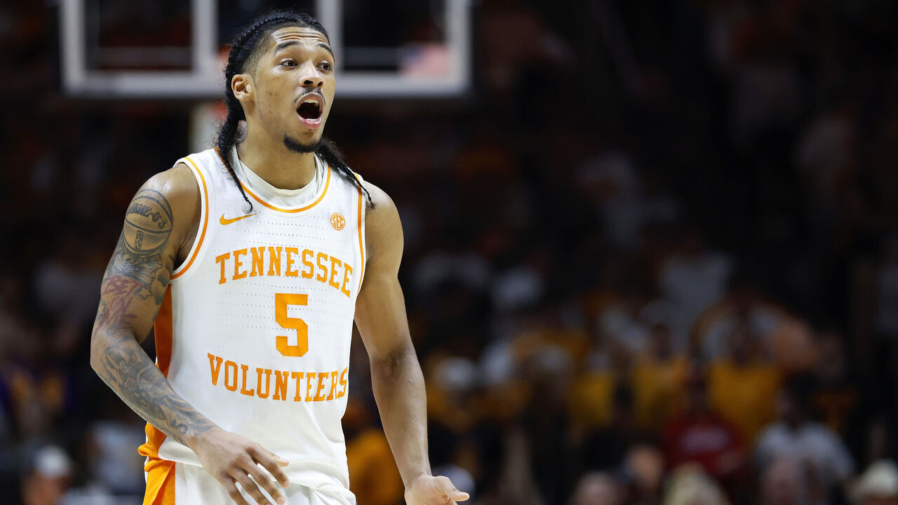 KNOXVILLE, TENNESSEE - FEBRUARY 05: Zakai Zeigler #5 of the Tennessee Volunteers reacts after a made basket during the second half against the Missouri Tigers at Thompson-Boling Arena on February 05, 2025 in Knoxville, Tennessee.