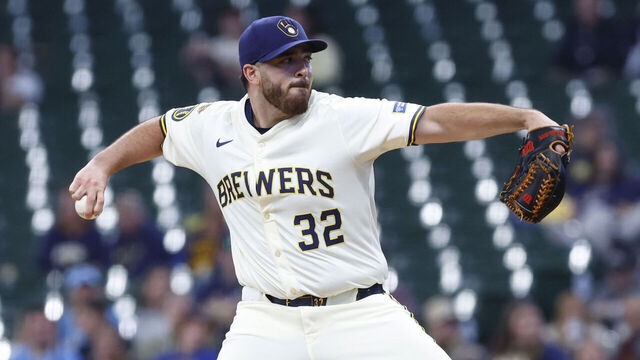 MILWAUKEE, WI - JUNE 09: Milwaukee Brewers pitcher Aaron Civale (32) throws during a game between the Milwaukee Brewers and the Atlanta Braves on June 9, 2025 at American Family Field in Milwaukee, WI.
