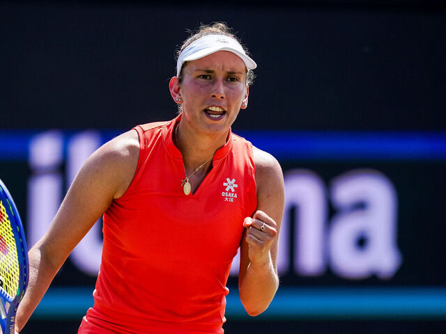 'S-HERTOGENBOSCH, NETHERLANDS - JUNE 13: Elise Mertens of Belgium reacts in her Women's Singles Quarter Final match against Yue Yuan of China on Day 5 of the Libema Open Grass Court Championships at the Autotron on June 13, 2025 in 's-Hertogenbosch, Netherlands.