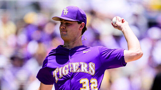 BATON ROUGE, LA - JUNE 7: Kade Anderson #32 of the LSU Tigers in action against the West Virginia Mountaineers during the NCAA Baton Rouge Super Regional on June 7, 2025 at Alex Box Stadium in Baton Rouge, Louisiana.