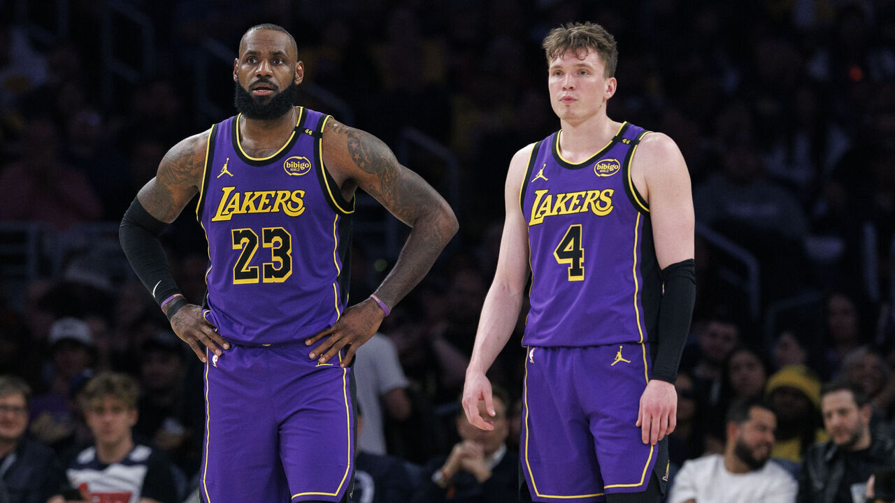 LOS ANGELES, CA - APRIL 4, 2025: Los Angeles Lakers forward LeBron James (23) and Los Angeles Lakers guard Dalton Knecht (4) stand back on defense against the New Orleans Pelicans late in the fourth quarter at Crypto.com Arena on April 4, 2025 in Los Angeles, California.(Gina Ferazzi / Los Angeles Times via Getty Images)