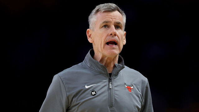 LOS ANGELES, CALIFORNIA - MARCH 22: Head coach Billy Donovan of the Chicago Bulls reacts against the Los Angeles Lakers during the first quarter at Crypto.com Arena on March 22, 2025 in Los Angeles, California.