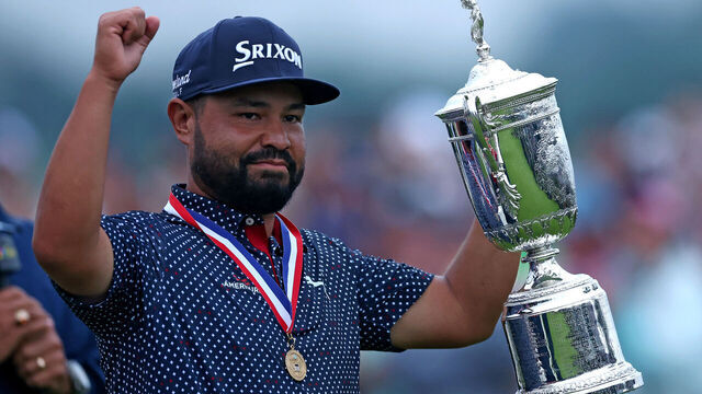 OAKMONT, PENNSYLVANIA - JUNE 15: J. J. Spaun of the United States celebrates with the trophy after winning during the final round of the 125th U.S. OPEN at Oakmont Country Club on June 15, 2025 in Oakmont, Pennsylvania.