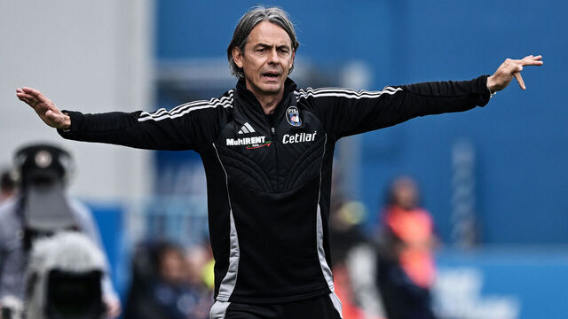 REGGIO NELL'EMILIA, ITALY - APRIL 12: REGGIO NELL'EMILIA, ITALY - APRIL 12: Filippo Inzaghi coach of AC PISA 1909 reacts during the Serie B match between AC Reggiana and AC Pisa 1909 at Mapei Stadium on April 12, 2025 in Reggio nell'Emilia, Italy.