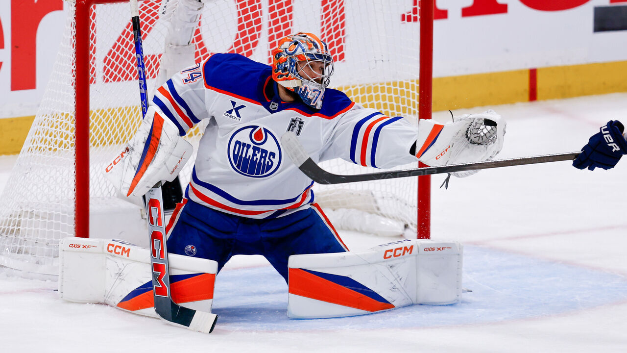 SUNRISE, FL - JUNE 12: Edmonton Oilers Goalie Stuart Skinner (74) makes a save during the Stanley Cup Final game three between the Edmonton Oilers and the Florida Panthers on June 12, 2025 at Amerant Bank Arena in Sunrise, Fla.