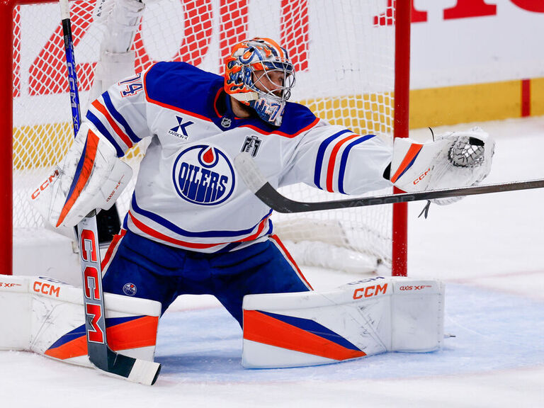 Oilers turn back to Skinner in must-win Game 6
