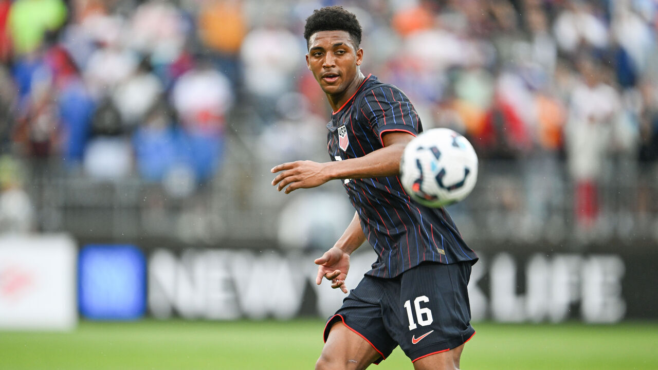 EAST HARTFORD, CONNECTICUT - JUNE 07: Alex Freeman #16 of United States eyes the ball against Türkiye during the second half of an International Friendly match at Pratt & Whitney Stadium on June 07, 2025 in East Hartford, Connecticut.