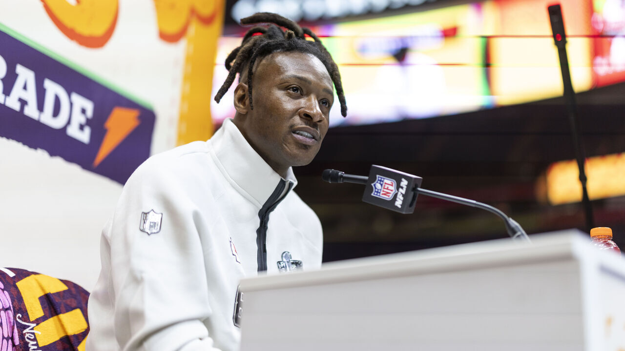 NEW ORLEANS, LOUISIANA - FEBRUARY 3: DeAndre Hopkins #8 of the Kansas City Chiefs does an interview during Super Bowl LIX Opening Night on February 02, 2025 in New Orleans, Louisiana.