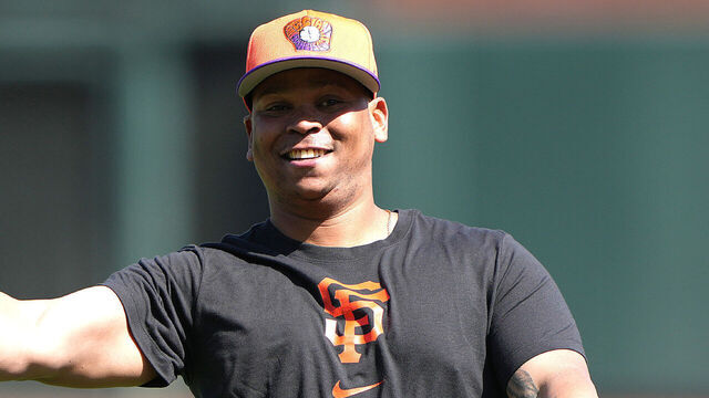 SAN FRANCISCO, CALIFORNIA - JUNE 17: Rafael Devers #16 of the San Francisco Giants warms up during batting practice prior to the start of the game against the Cleveland Guardians at Oracle Park on June 17, 2025 in San Francisco, California.
