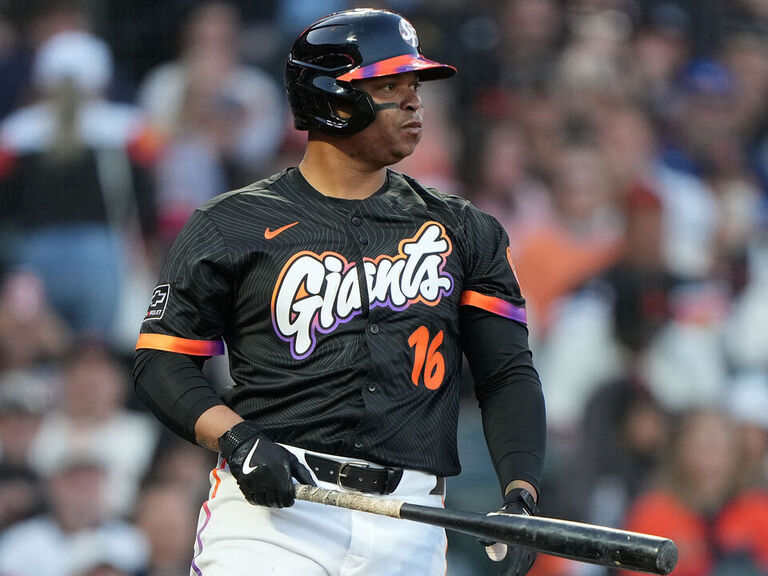 Cora expects Devers to try to 'kick our ass' when Red Sox play Giants