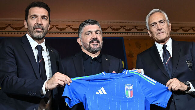 ROME, ITALY - JUNE 19: Italy's national football team head coach Gennaro Gattuso (C), the Head of the Delegation Gianluigi Buffon and the President of the Italian Football Federation Gabriele Gravina (R) pose a national team jersey after a press conference in Rome on June 19, 2025. Gennaro Gattuso was named Italy's new coach.