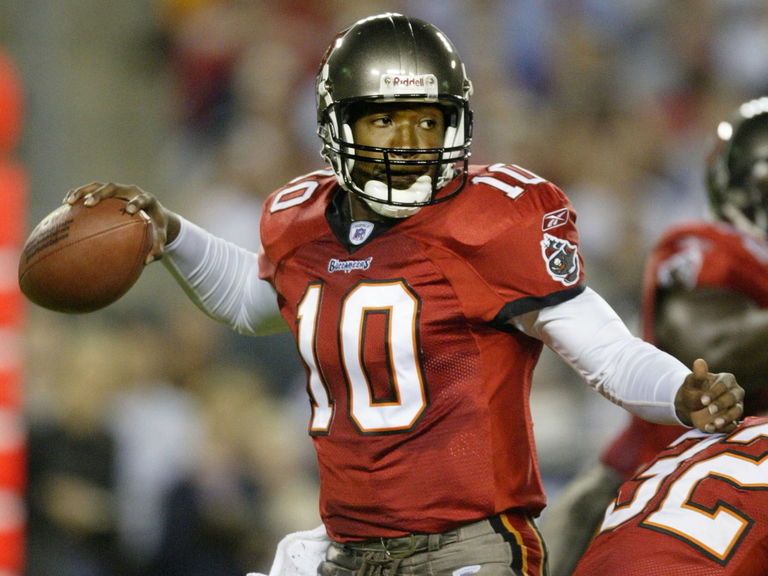 Former NFL QB Shaun King calls Winston '10 times the prospect Mariota