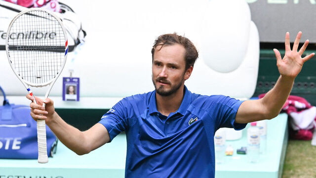 Russia's Daniil Medvedev celebrates after the men's singles semi-final match against Germany's Alexander Zverev (not in picture) at the Halle Open ATP tennis tournament in Halle, western Germany, on June 21, 2025.