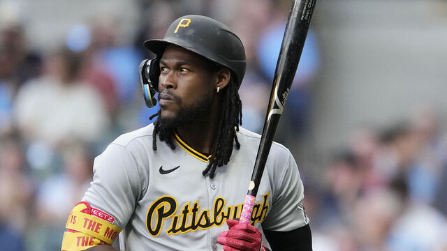 MILWAUKEE, WISCONSIN - JUNE 23: Oneil Cruz #15 of the Pittsburgh Pirates reacts against the Milwaukee Brewers during the first inning at American Family Field on June 23, 2025 in Milwaukee, Wisconsin.