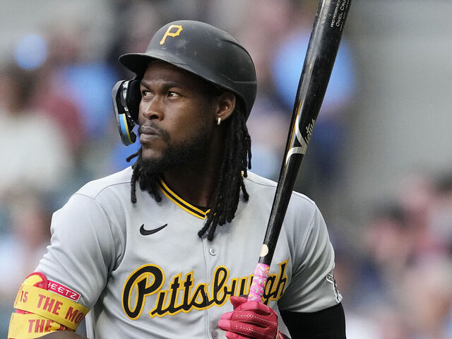 MILWAUKEE, WISCONSIN - JUNE 23: Oneil Cruz #15 of the Pittsburgh Pirates reacts against the Milwaukee Brewers during the first inning at American Family Field on June 23, 2025 in Milwaukee, Wisconsin.