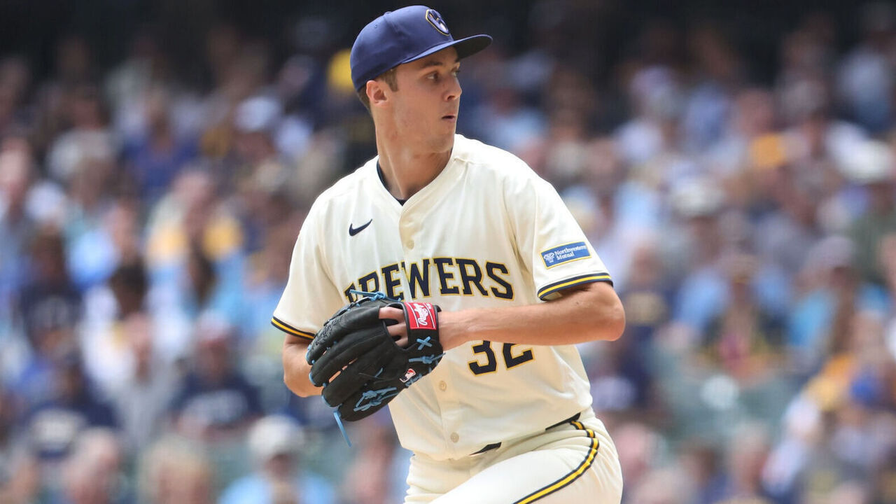 MILWAUKEE, WI - JUNE 25: Jacob Misiorowski #32 of the Milwaukee Brewers pitches during the game between the Pittsburgh Pirates and the Milwaukee Brewers at American Family Field on Wednesday, June 25, 2025 in Milwaukee, Wisconsin.