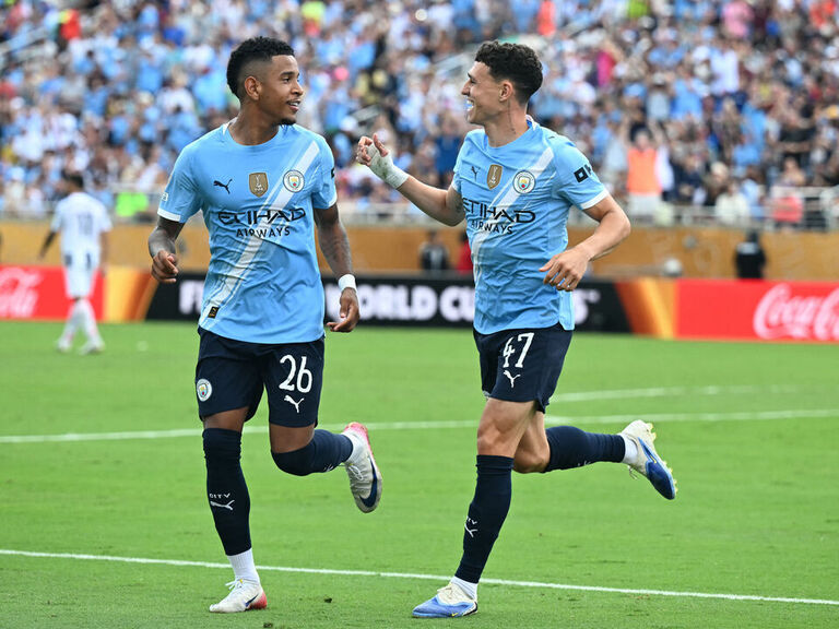 Man City trounce Juve to reach CWC knockouts with perfect record ...