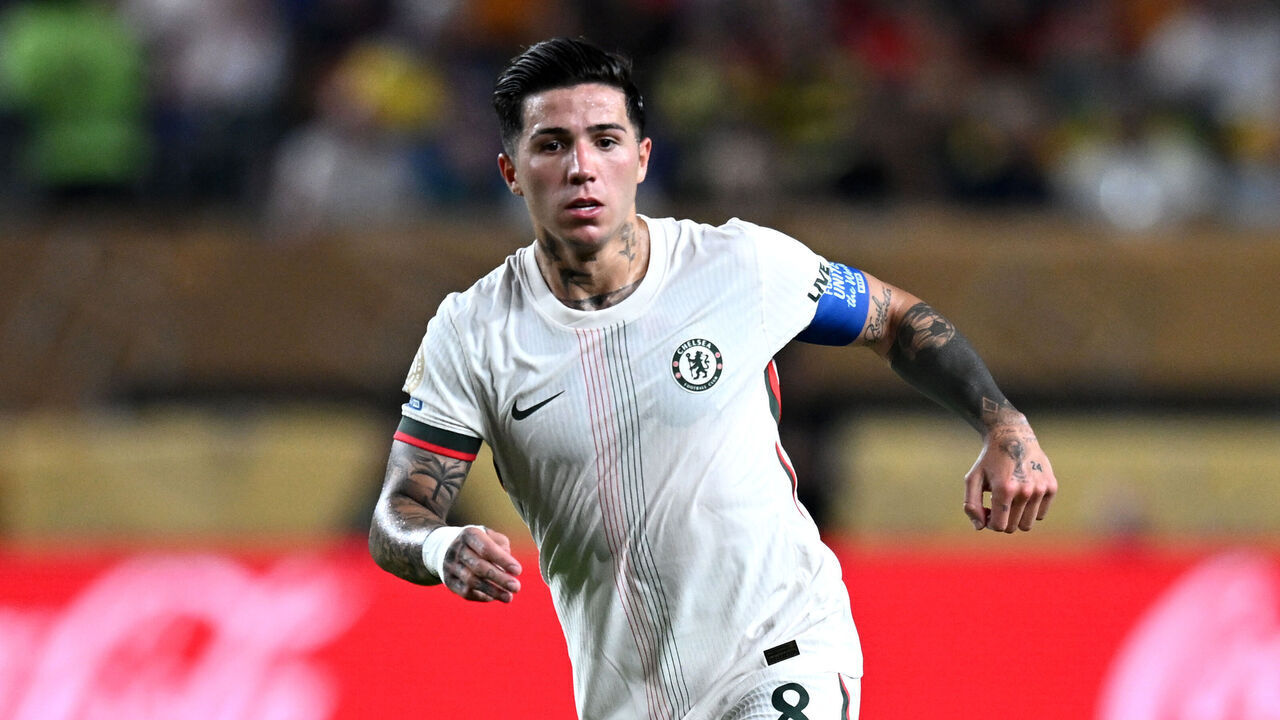 PHILADELPHIA, PENNSYLVANIA - JUNE 24: Enzo Fernandez of Chelsea looks on during the FIFA Club World Cup 2025 group D match between Esperance de Tunis and Chelsea FC at Lincoln Financial Field on June 24, 2025 in Philadelphia, Pennsylvania.
