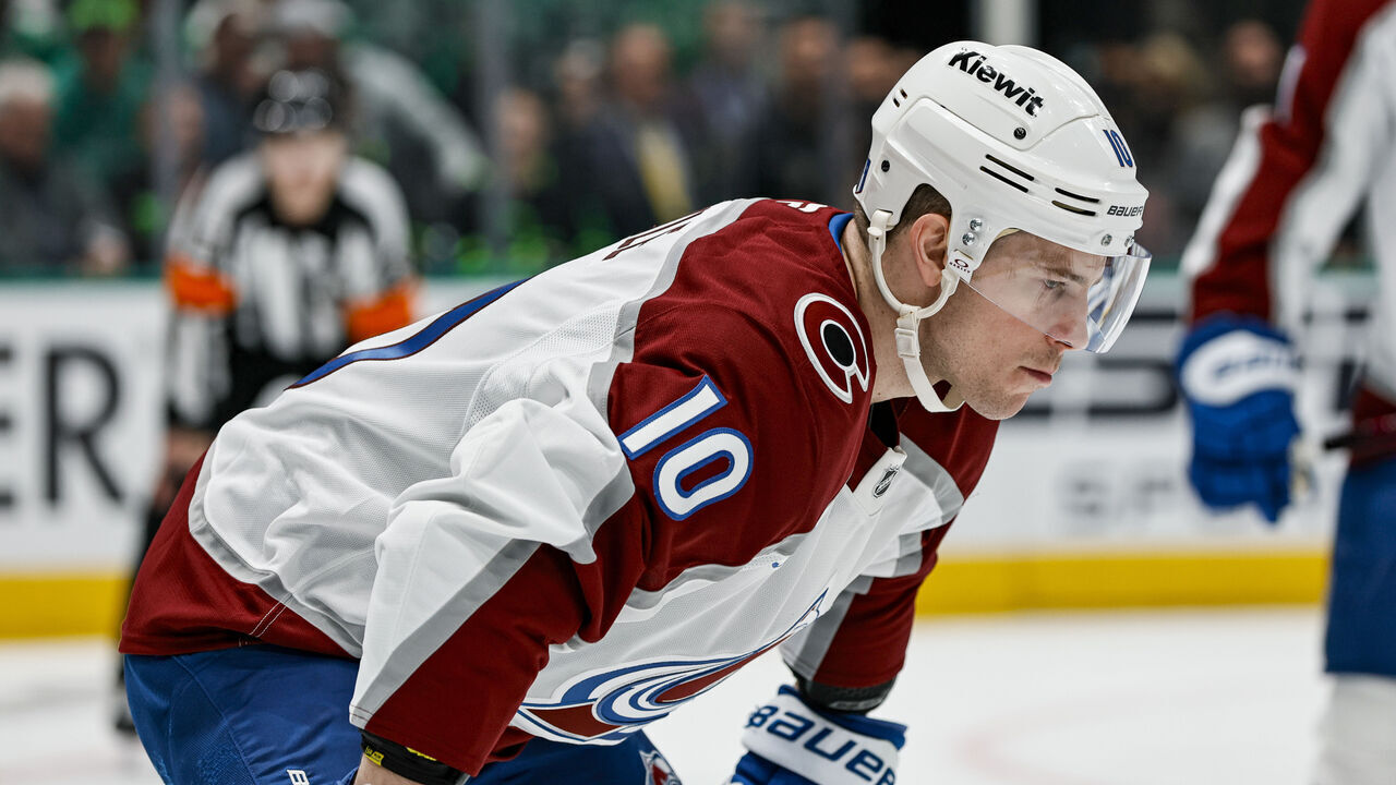 DALLAS, TX - APRIL 19: Colorado Avalanche center Charlie Coyle (10) waits for play to begin during game 1 of the first round of the Stanley Cup Playoffs between the Dallas Stars and the Colorado Avalanche on April 19, 2025 at American Airlines Center in Dallas, Texas.