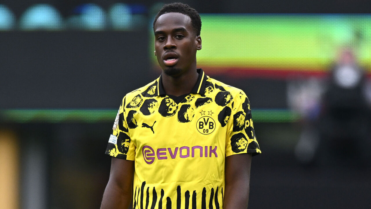 EAST RUTHERFORD, NEW JERSEY - JUNE 17: Jamie Gittens-Bynoe of Borussia Dortmund looks on during the FIFA Club World Cup 2025 group F match between Fluminense FC and Borussia Dortmund at MetLife Stadium on June 17, 2025 in East Rutherford, New Jersey.