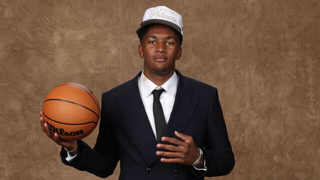 BROOKLYN, NY - JUNE 25: Derik Queen poses for a photo after being drafted by the New Orleans Pelicans during the 2025 NBA Draft - Round One on June 25, 2025 at Barclays Center in Brooklyn, New York. Mandatory Copyright Notice: Copyright 2025 NBAE