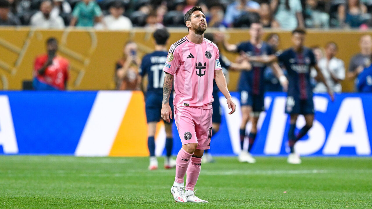 ATLANTA, GA JUNE 29: Inter Miami forward Lionel Messi (10) reacts after the fourth goal scored by PSG during the FIFA Club World Cup match between Inter Miami CF and Paris Saint-Germain on June 29th, 2025 at Mercedes-Benz Stadium in Atlanta, GA.