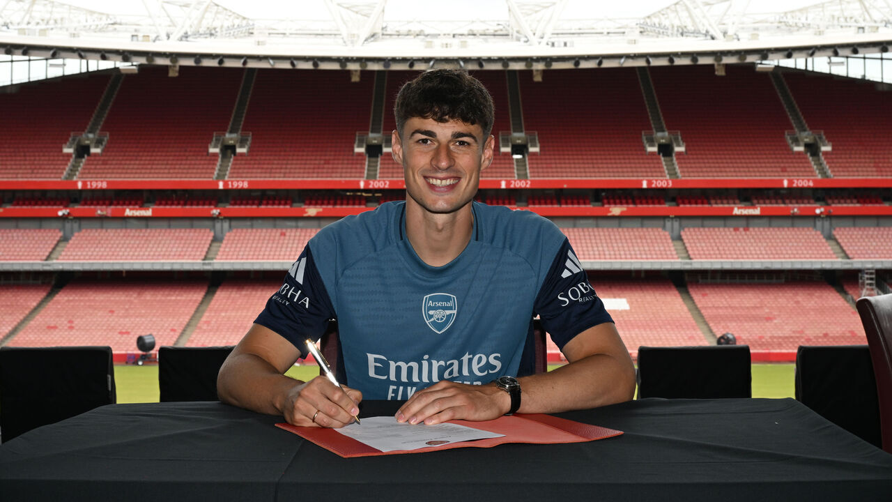 LONDON, ENGLAND - JUly 01: Arsenal unveil new signing Kepa Arrizabalaga at Emirates Stadium on July 01, 2025 in London, England.