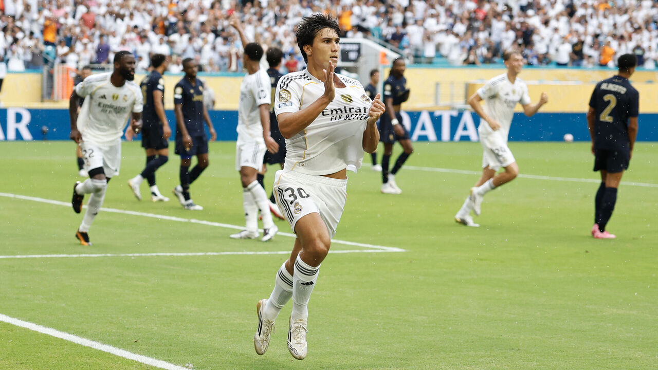 MIAMI GARDENS, FLORIDA - JULY 01: Gonzalo Garcia #30 of Real Madrid C.F. celebrates scoring his team's first goal during the FIFA Club World Cup 2025 round of 16 match between Real Madrid CF and Juventus FC at Hard Rock Stadium on July 01, 2025 in Miami Gardens, Florida.