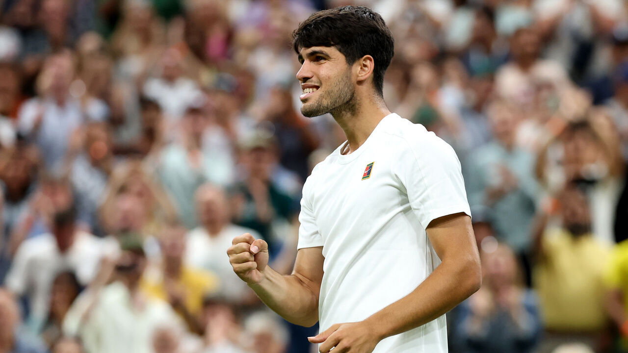 LONDON, ENGLAND - JULY 06: Carlos Alcaraz of Spain applauds the crowd as he celebrates following his victory against Andrey Rublev during the Gentlemen's Singles fourth round match on day seven of The Championships Wimbledon 2025 at All England Lawn Tennis and Croquet Club on July 06, 2025 in London, England.