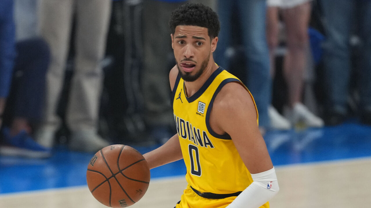 OKLAHOMA CITY, OK - JUNE 22: Tyrese Haliburton #0 of the Indiana Pacers drives to the basket during the game against the Oklahoma City Thunder during Game Seven of the 2025 NBA Finals on June 22, 2025 at Paycom Center in Oklahoma City, Oklahoma. Mandatory Copyright Notice: Copyright 2025 NBAE