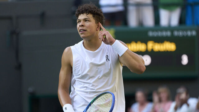 LONDON, ENGLAND - JULY 7: Ben Shelton of the United States celebrates winning against Lorenzo Sonego of Italy after the Gentlemen's Singles fourth round match on Number One Court on day eight of The Championships Wimbledon 2025 at All England Lawn Tennis and Croquet Club on July 7, 2025 in London, England.