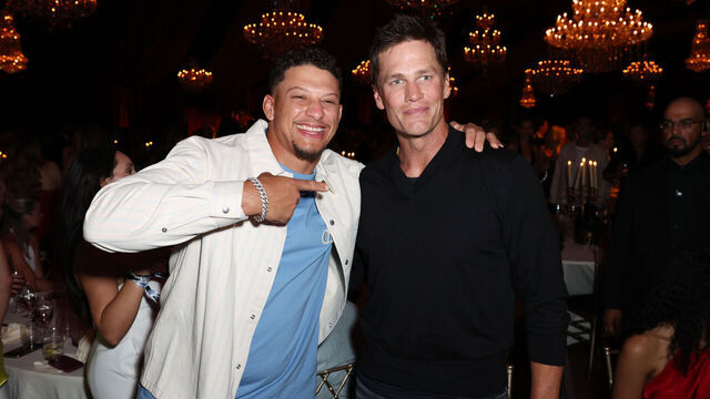 MIAMI BEACH, FLORIDA - MAY 02: (L-R) Patrick Mahomes and Tom Brady attend Amex x CARBONE BEACH 2025 on May 02, 2025 in Miami Beach, Florida.