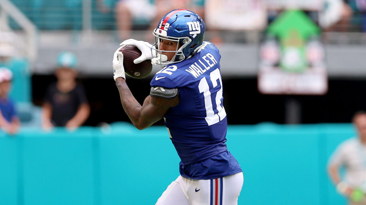 MIAMI GARDENS, FLORIDA - OCTOBER 08: Darren Waller #12 of the New York Giants makes a catch against the Miami Dolphins during the second half at Hard Rock Stadium on October 08, 2023 in Miami Gardens, Florida.