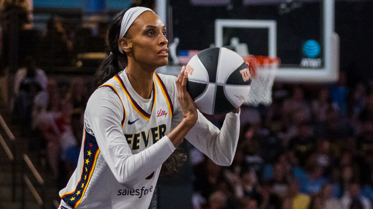 COLLEGE PARK, GEORGIA - JUNE 10: DeWanna Bonner #25 of the Indiana Fever shoots the ball during a Commissioner's Cup game between the Indiana Fever and Atlanta Dream at Gateway Center Arena on June 10, 2025 in College Park, Georgia.