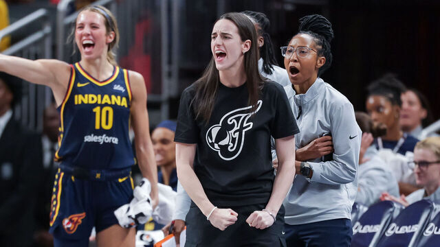 INDIANAPOLIS, INDIANA - JULY 5: Caitlin Clark #22 of the Indiana Fever reacts during the game against the Los Angeles Sparks at Gainbridge Fieldhouse on July 5, 2025 in Indianapolis, Indiana.
