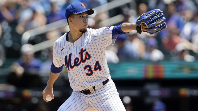 NEW YORK, NEW YORK - JUNE 12: Kodai Senga #34 of the New York Mets in action against the Washington Nationals at Citi Field on June 12, 2025 in New York City. The Mets defeated the Nationals 4-3.