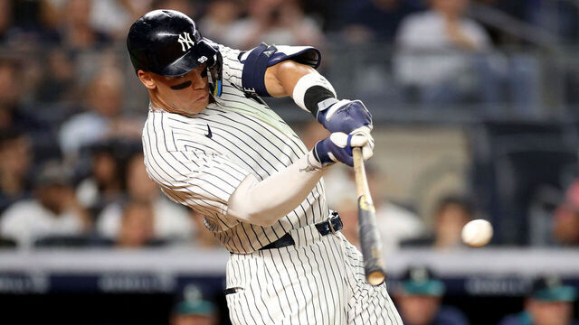 NEW YORK, NEW YORK - JULY 08: Aaron Judge #99 of the New York Yankees connects for a single in the sixth inning against the Seattle Mariners at Yankee Stadium on July 08, 2025 in New York City.