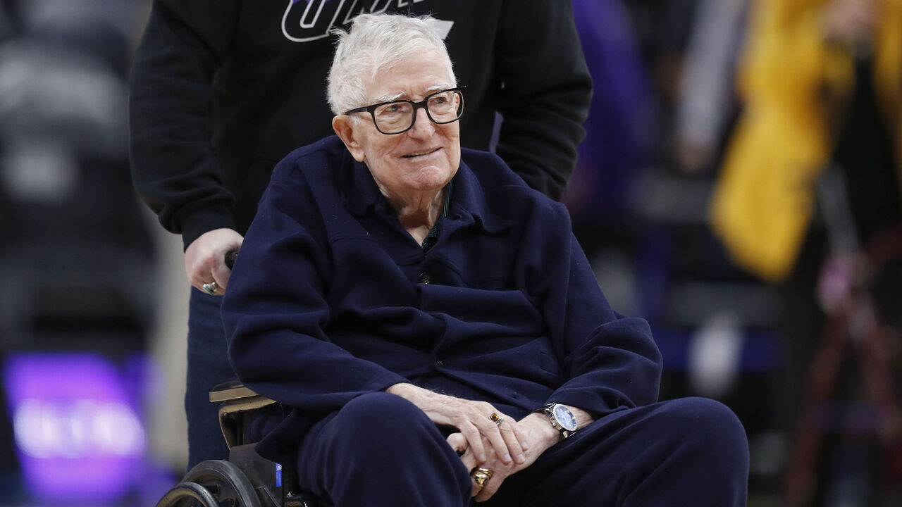 SALT LAKE CITY, UT - NOVEMBER 27: Frank Layden former head coach of the Utah Jazz arrives on the court before their game against the New Orleans Pelicans at the Delta Center on November 27, 2023 in Salt Lake City, Utah.
