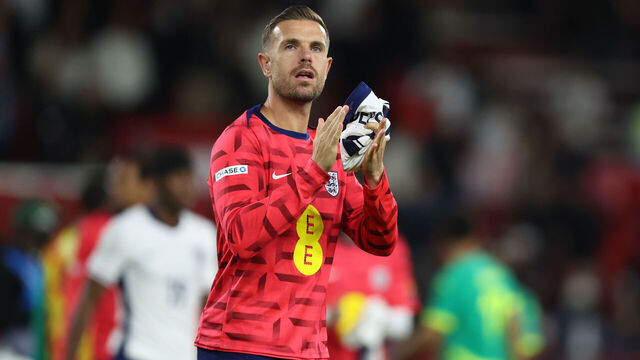 NOTTINGHAM, ENGLAND - JUNE 10: Jordan Henderson of England applauds the fans after the international friendly match between England and Senegal at City Ground on June 10, 2025 in Nottingham, England.