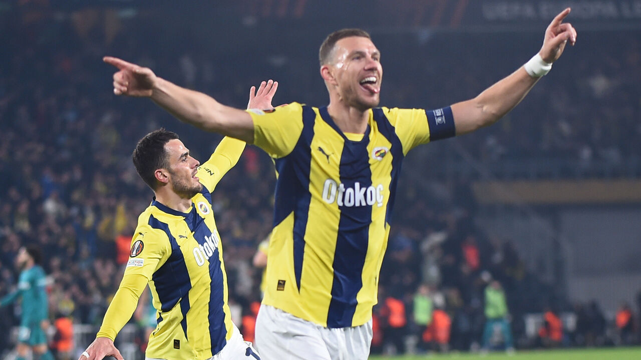 ISTANBUL, TURKEY - FEBRUARY 13: Edin Dzeko (9) of Fenerbahce SK celebrates after scoring the second goal of his team during the UEFA Europa League 2024/25 League Knockout Play-off First Leg match between Fenerbahce SK and RSC Anderlecht at Sukru Saracoglu Stadium on February 13, 2025 in Istanbul, Turkey.