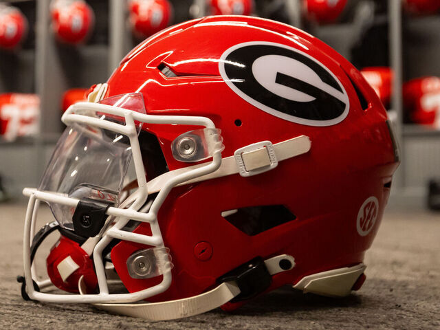 5-star TE Prothro commits to Georgia | theScore